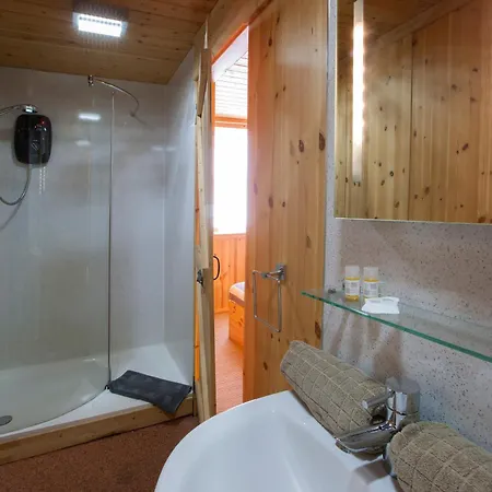 Capsule hotel Discovery House Whitby