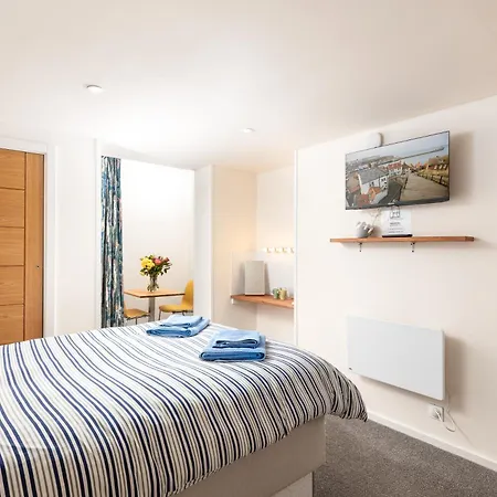 Hotel a capsule Discovery House Whitby