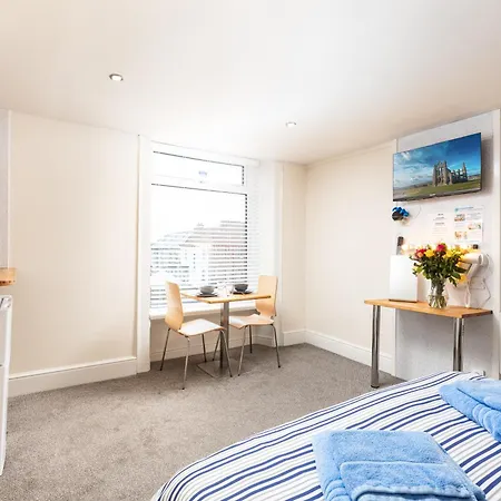 Hotel a capsule Discovery House *