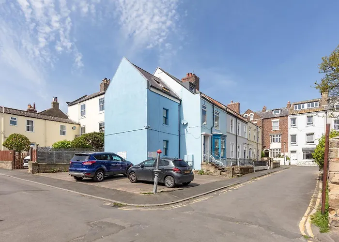 Discovery House * 惠特比