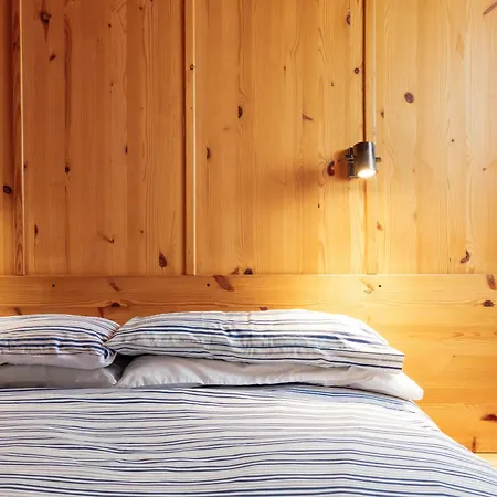 Capsule hotel Discovery House Whitby